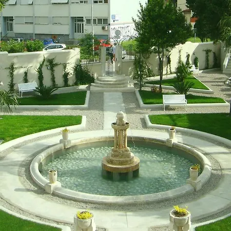 Toncic Apartment
