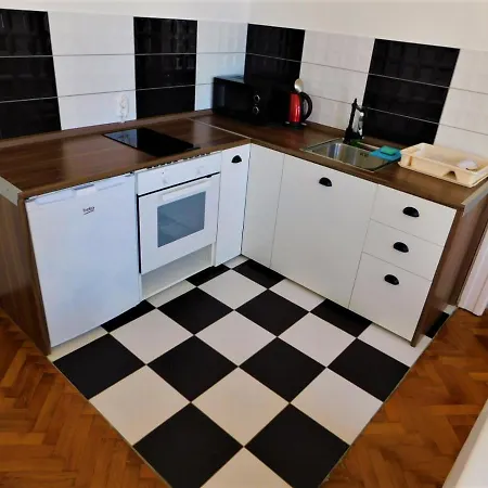 Toncic Apartment *